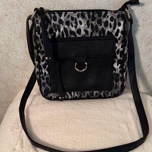 APT 9 Kohl’s Stylish Black and Gray Leopard Print Women's Bag